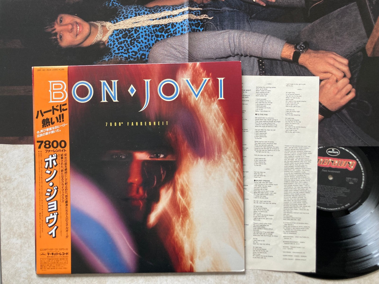 Bon Jovi 7800° Fahrenhe Mercury 28PP-1001 Japan VINYL LP OBI & POSTER
