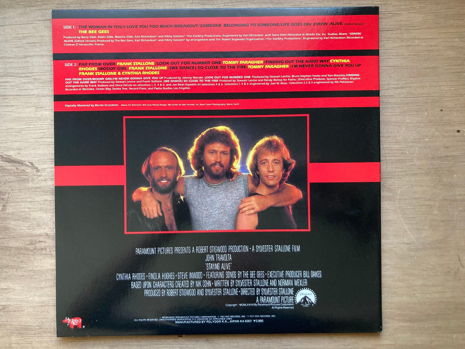 BARRY, ROBIN AND MAURICE GIBB STAYING ALIVE - RSO 28MW 0035 Japan LP